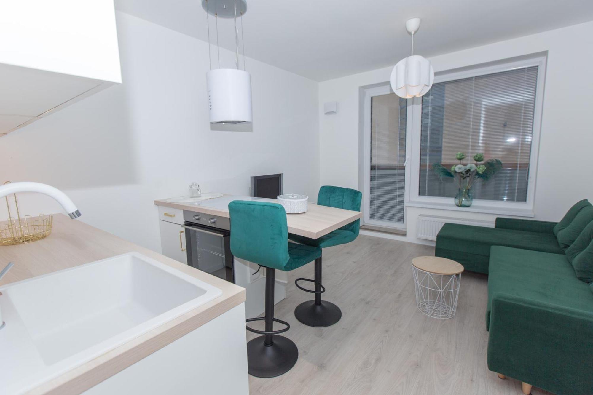 Apartment In The Center Of Bratislava Kosicka 52 Luaran gambar